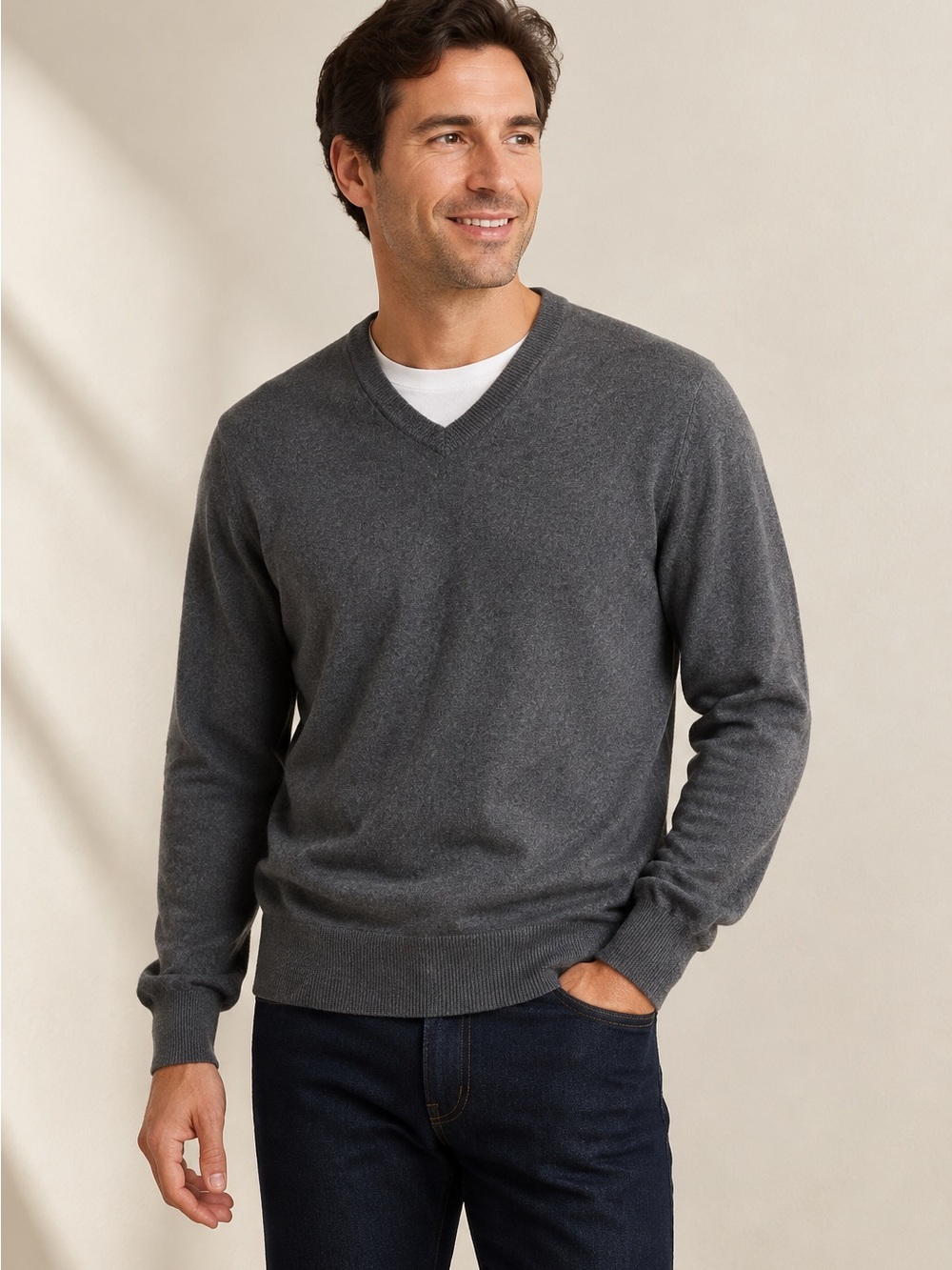 Old Navy Men’s Gray V-Neck Sweater Size Medium